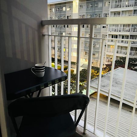 Trees Residences - Tower 11 1Br With Balcony マニラ市 エクステリア 写真