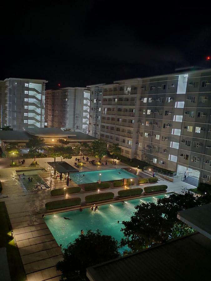 Trees Residences - Tower 11 1Br With Balcony マニラ市 エクステリア 写真
